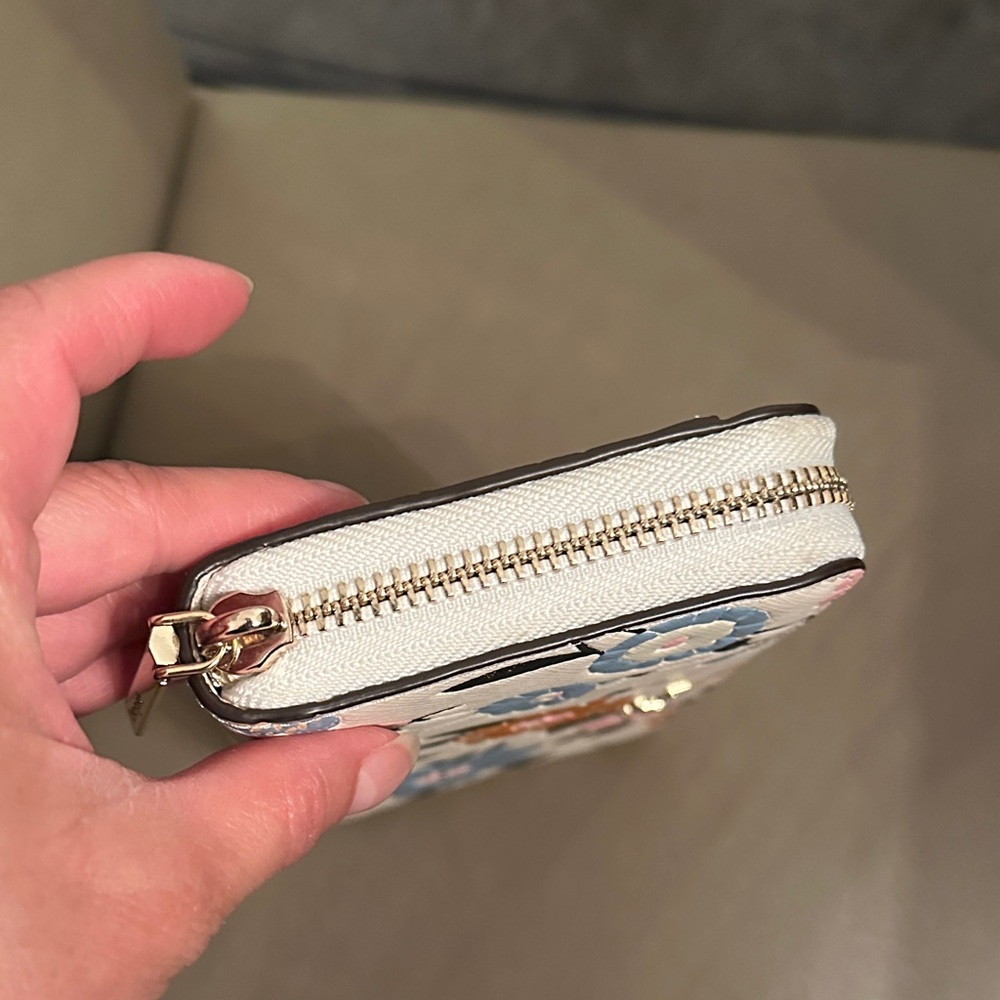 Kate Spade Multicolor Floral Garden Embossed Continental Wallet Zippy - NWOT - Picture 14 of 16